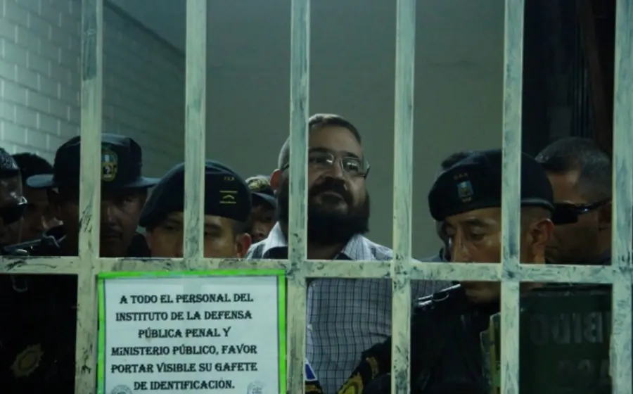 El exgobernador de Veracruz, Javier Duarte, captado durante la audiencia en la que fue vinculado a proceso por el delito de peculado.