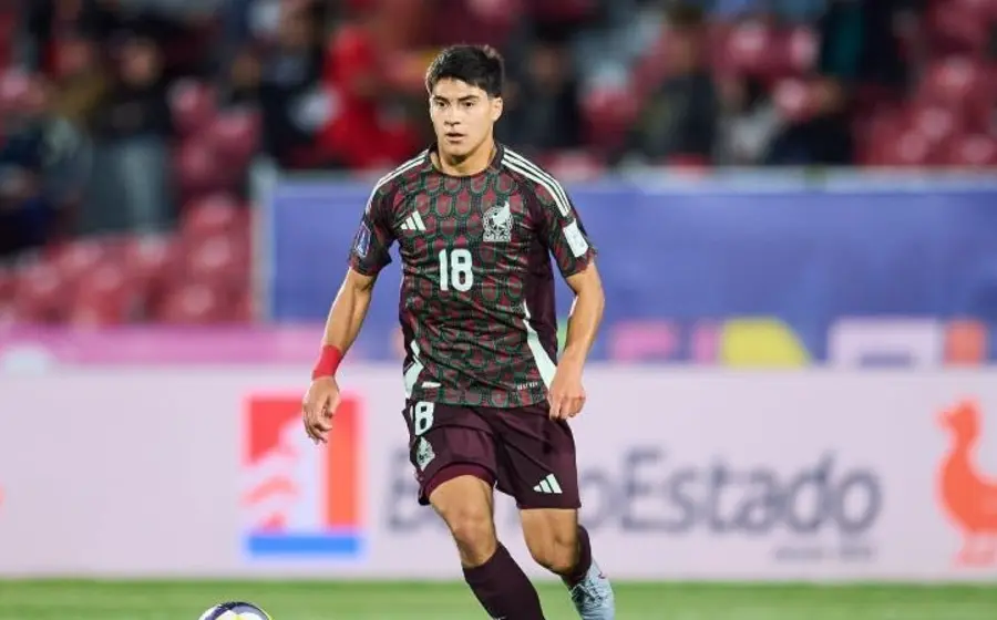 El futbolista Obed Vargas, quien según los reportes está muy cerca de fichar con el club español Atlético de Madrid para jugar en Europa.