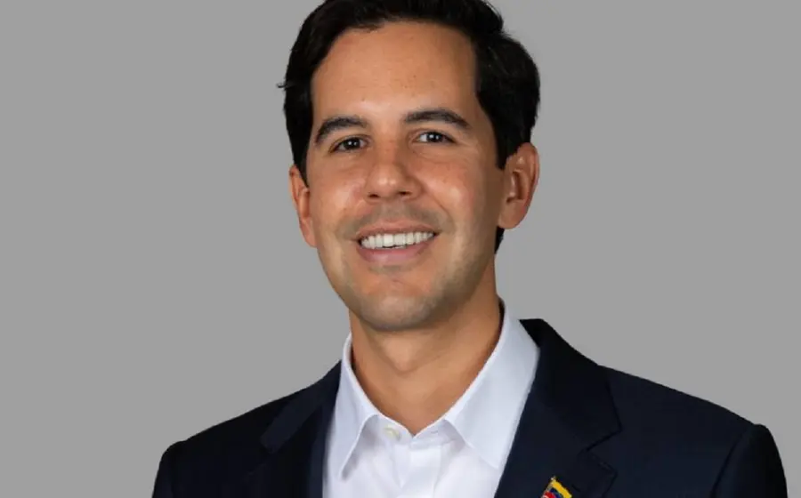 Retrato de Oliver Blanco, el opositor venezolano y vicecanciller para Europa y América del Norte, encargado de las relaciones con Estados Unidos.