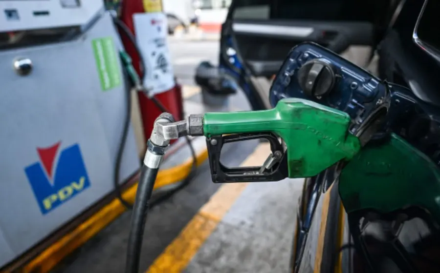 Una plataforma petrolera que ilustra las operaciones de crudo y gas autorizadas por Estados Unidos a una compañía francesa en Venezuela.