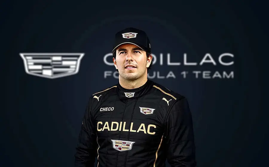 El piloto mexicano Sergio 'Checo' Pérez se prepara durante las pruebas previas al inicio de la temporada, marcando su regreso a la Fórmula 1.