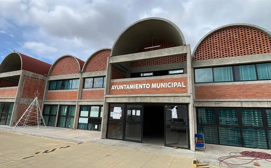 Teresa Molina, quien acusa al alcalde de Comitancillo de hostigamiento y abuso de poder, en un retrato fotográfico para la noticia.