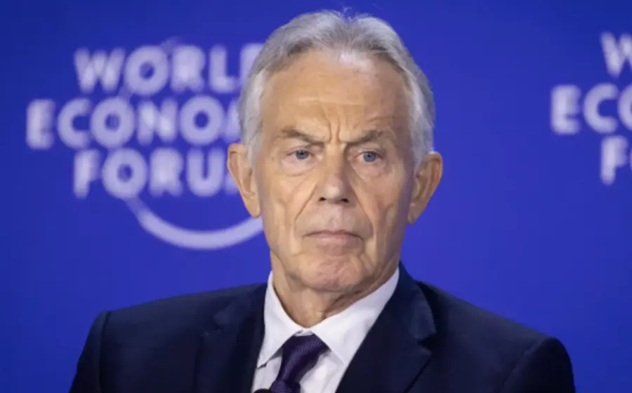 Tony Blair, exprimer ministro británico, cuyo nombre es mencionado en la reciente filtración de los archivos del caso Epstein.