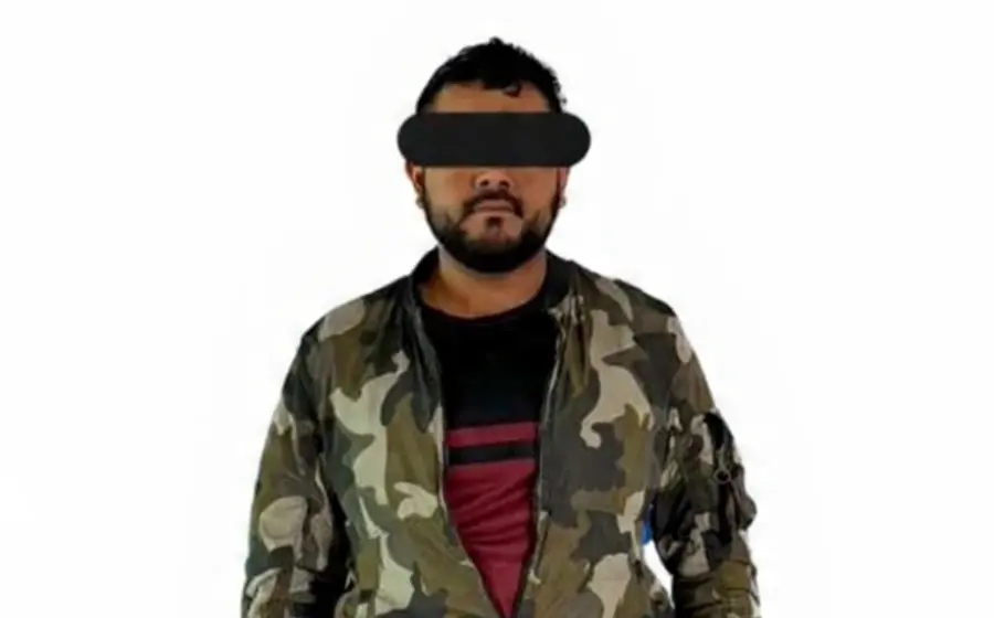 Fotografía del sujeto identificado como R.A.R.C., quien fue formalmente vinculado a proceso por el presunto delito de extorsión.