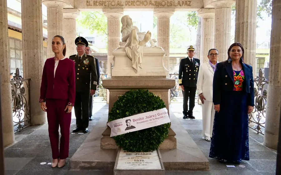 Claudia Sheinbaum encabezó la ceremonia con motivo de su Bicentenario.
