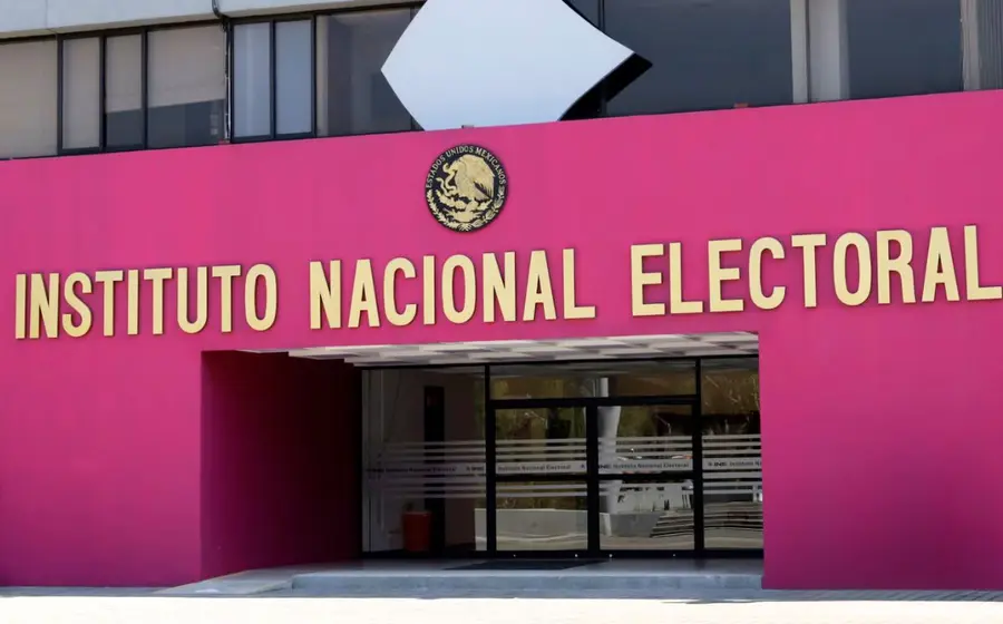 DOF oficializa convocatoria para elegir 3 consejeros del INE.