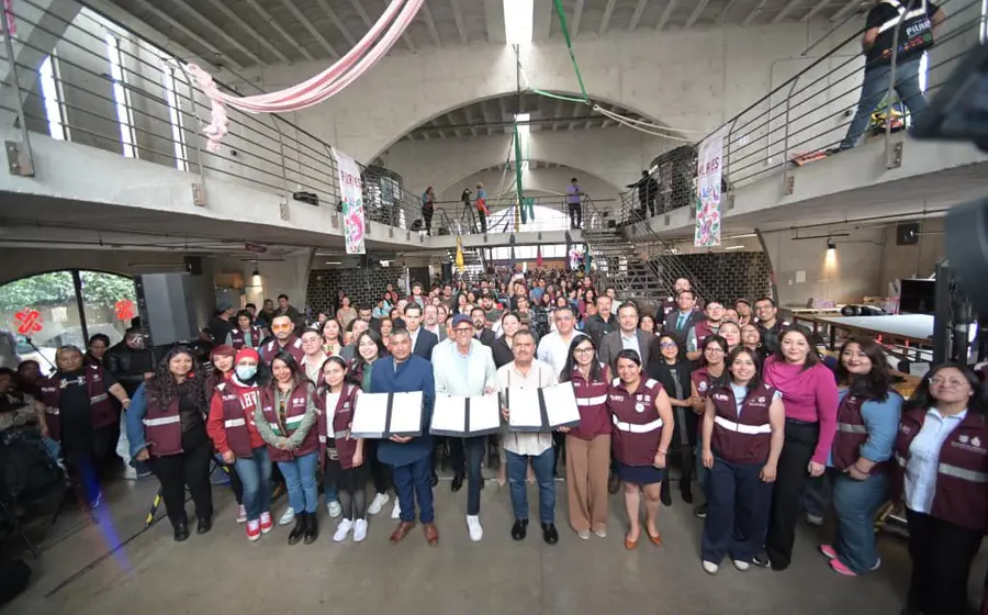 México avanza en educación.