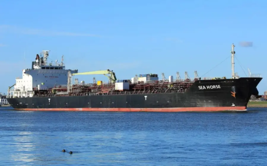Un buque sancionado transporta más de 700 mil barriles de crudo.