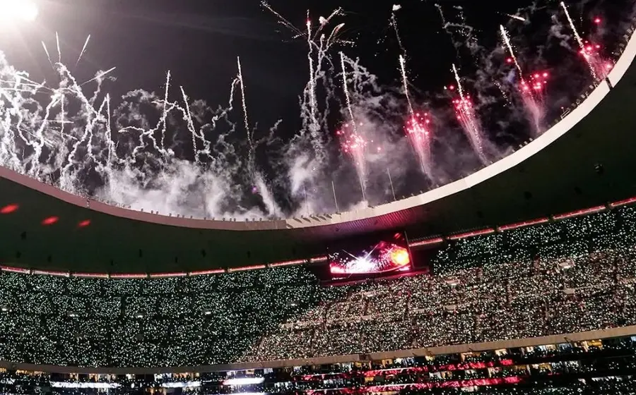No todo fue fiesta en la reinauguración del Estadio Azteca