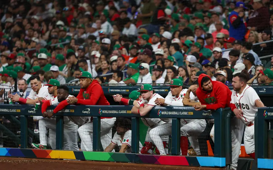 Caras largas en los jugadores de México