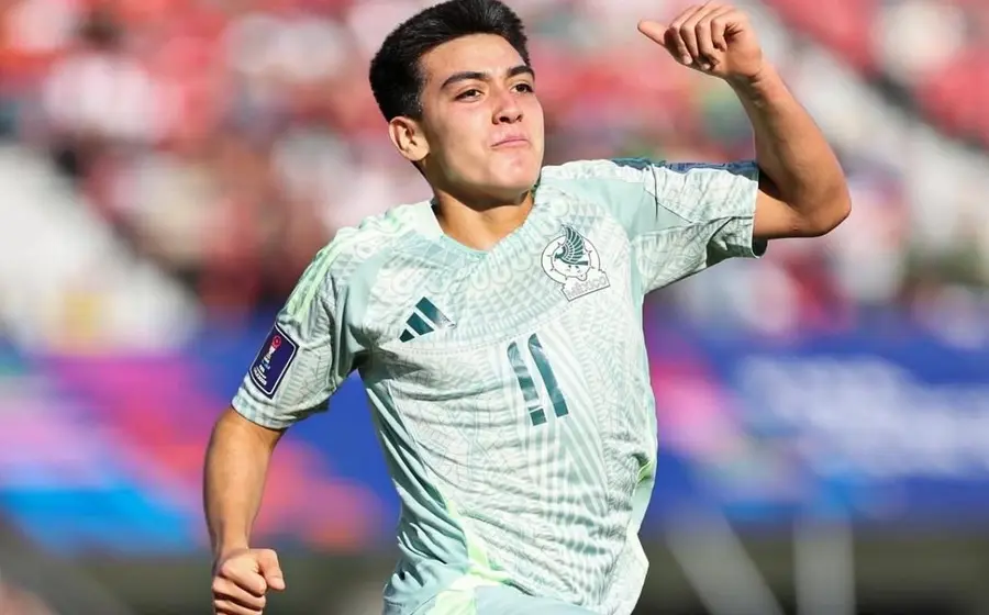  Piojo Herrera pone a Gilberto Mora por encima de Franco Mastantuono