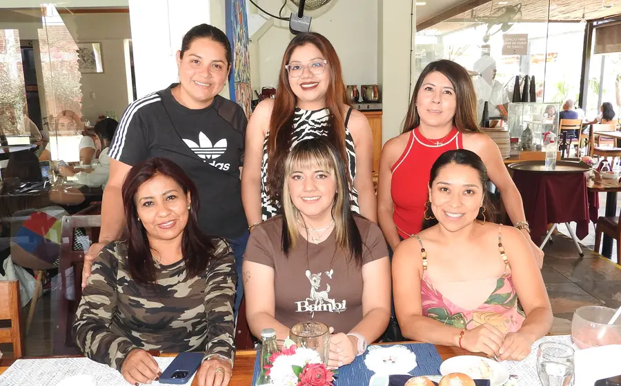 Guadalupe Aragón, Kenia Parada Morales, Laura Elena Velasco, Alejandra Cuevas Castellanos, Tania Díaz y Viridiana Paz.