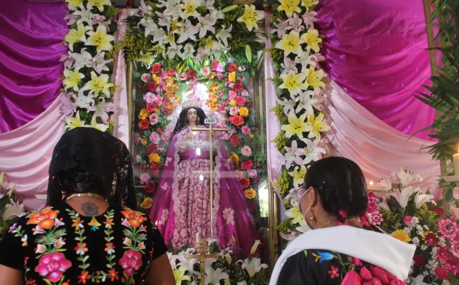 Integrantes de la comunidad zapoteca del Istmo realizan un ritual para celebrar el inicio del Año Nuevo basado en el calendario mesoamericano.