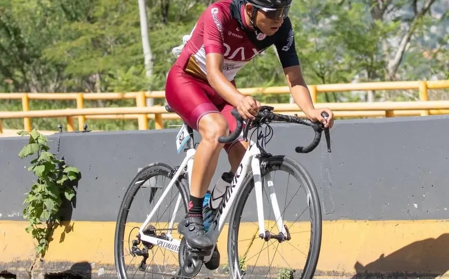 Fotografía del ciclista oaxaqueño Héctor Gómez Sierra, cuyo fallecimiento ha causado luto en la comunidad deportiva del estado de Oaxaca.