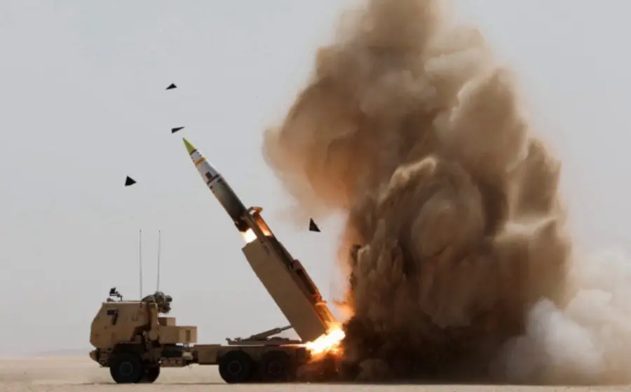 El canciller de Irán advierte que los sistemas de lanzacohetes HIMARS de Estados Unidos podrían convertirse en objetivos de represalia por parte de su país.