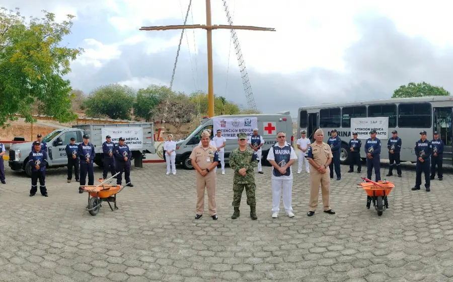 Poblaciones de comunidades marginadas del Istmo reciben atención médica preventiva y asistencia social durante una jornada de salud para su bienestar.