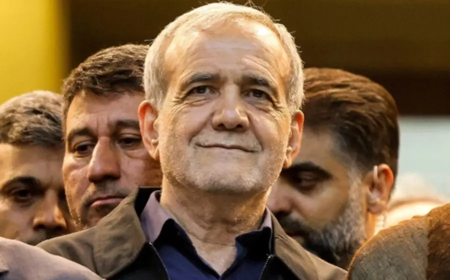 Masoud Pezeshkian, presidente de Irán, en una fotografía oficial relacionada con la disculpa de su gobierno por ataques en Medio Oriente.