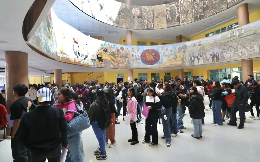 El sindicato STEUABJO niega tener responsabilidad en los trámites administrativos de inscripción y regularización en la Facultad de Derecho de la UABJO.
