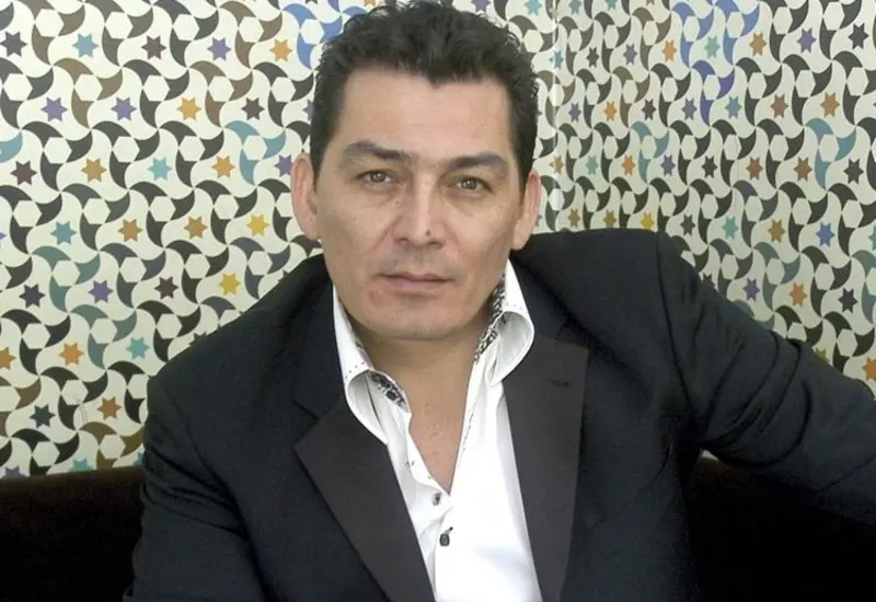 Prometió defender su nombre y legado en tribunales.