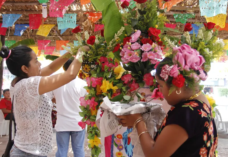 El sector comercial busca recuperarse tras meses de bajas ventas.