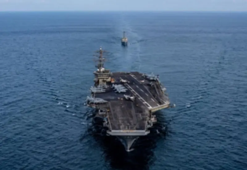 El portaaviones Nimitz lidera los ejercicios en aguas argentinas.