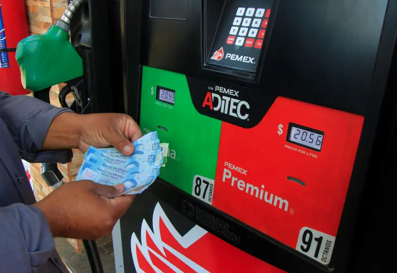 Gobierno reduce subsidio, pero busca evitar golpe al bolsillo de conductores.