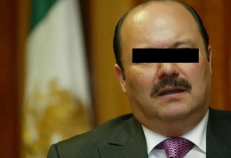 El amparo busca frenar prisión preventiva por abuso de confianza.