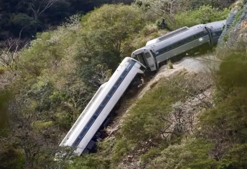 Tres señalados enfrentan juicio por tragedia ferroviaria en el sur del país.
