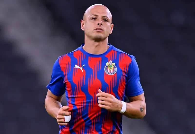 Chicharito Hernández no entra en planes del Atlante
