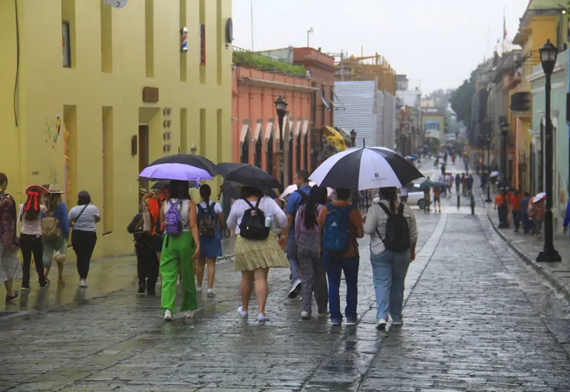 Protección Civil alerta por lluvias, viento y descargas eléctricas en varias regiones.