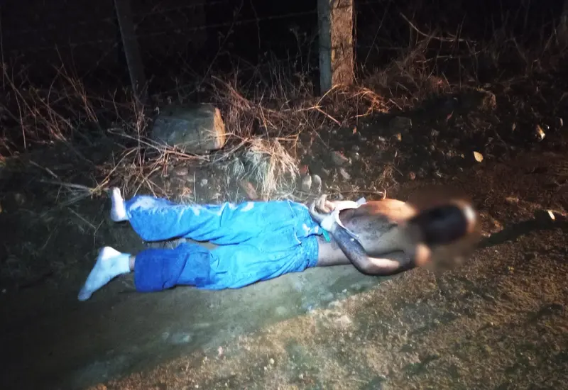El cuerpo fue localizado maniatado en los límites de San Lorenzo Cacaotepec y Atzompa.