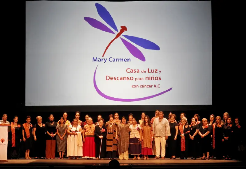 En el evento “Huipiles de Oaxaca" participaron las integrantes de “Mujeres de Oaxaca Navegando en el Tiempo” A.C., artesanos oaxaqueños y aliados, con la intención de apoyar esta noble causa.