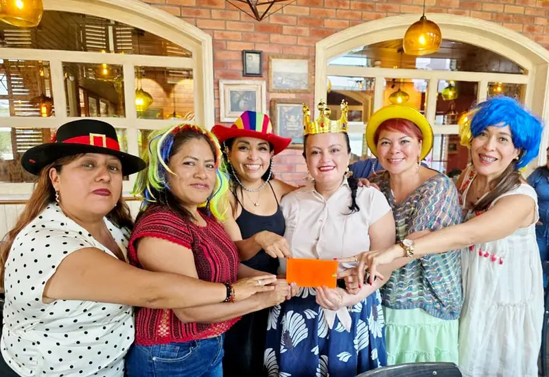 Giovanna Martínez celebró un feliz cumpleaños, rodeada del cariño de Sayra, Aurelia, Sofia, Alexi y Mayra.