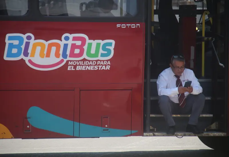 Más de 10 unidades retenidas: suspenden servicio de BinniBus.