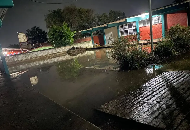 Al menos dos instituciones educativas quedaron afectadas tras las lluvias en Oaxaca y Valles Centrales.