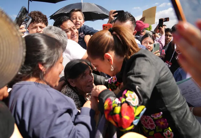 La Presidenta Claudia Sheinbaum durante el arranque de su gira nacional de agradecimiento por los estados de Tlaxcala e Hidalgo este fin de semana.