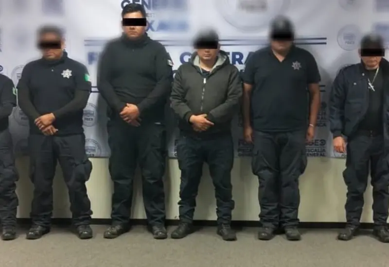 Siete policías municipales son detenidos por su presunta responsabilidad en la muerte de un menor en la región de la Costa de Oaxaca.