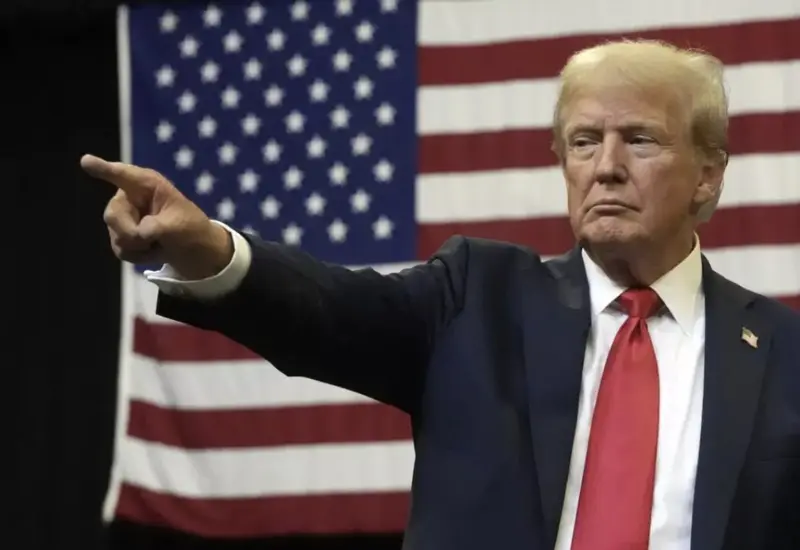 Una imagen del presidente de Estados Unidos que refleja la inquietud y el estupor mundial ante sus polémicas decisiones y ocurrencias.