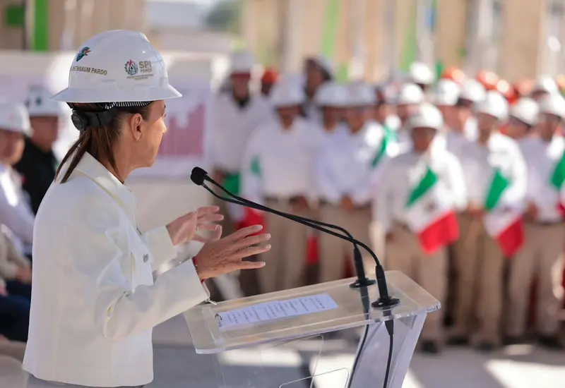 Vista de las instalaciones de la refinería de Pemex en Tula, Hidalgo, pieza clave en la recuperación de la capacidad de refinación nacional.