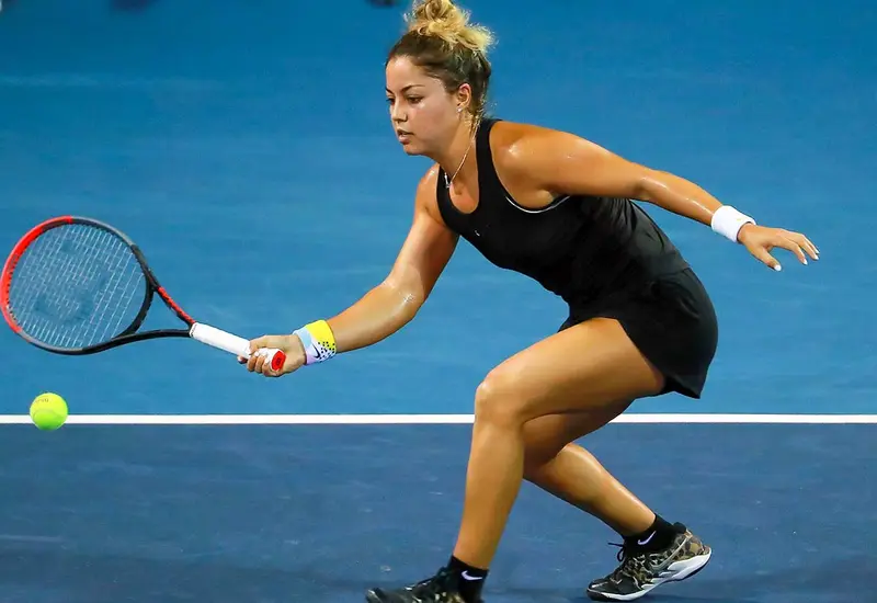 La tenista mexicana Renata Zarazúa, quien hace historia al ser la cuarta mujer de su país en disputar diez torneos Grand Slam en singles.