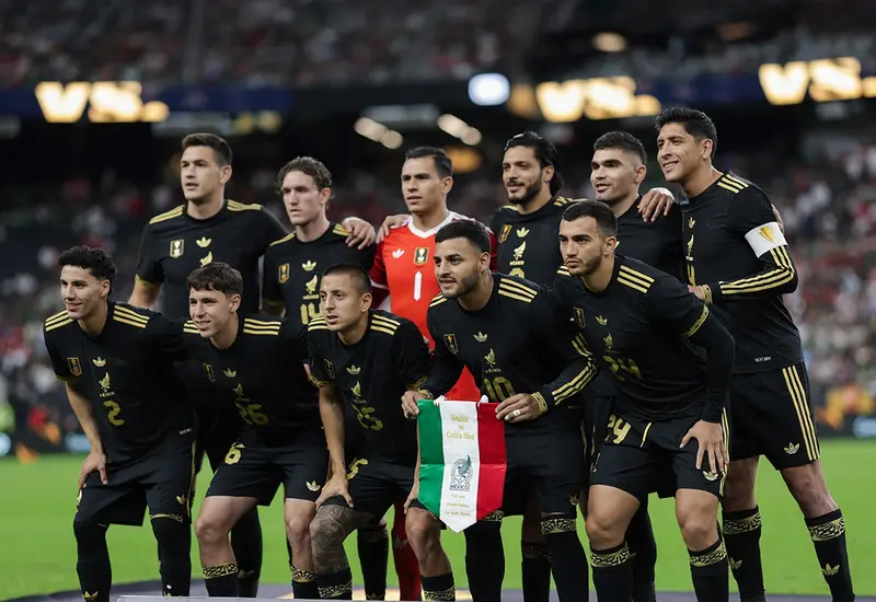 La Selección Mexicana de fútbol desciende en la clasificación mundial, ubicándose ahora en el puesto número 16 del ranking oficial de la FIFA.