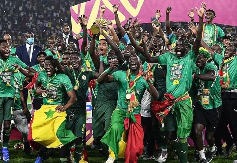 La selección de Senegal celebra con euforia su victoria tras coronarse campeones de la Copa Africana de Naciones 2026.