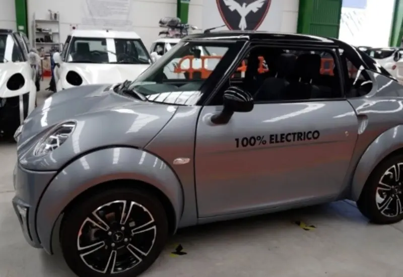 Una gráfica ilustra el crecimiento en la venta de vehículos eléctricos en México, mercado que superó las 96 mil unidades vendidas.