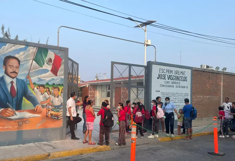 Autoridades de salud vigilan un caso de enfermedad viral detectado en una escuela primaria de Juchitán, Oaxaca, y piden a la comunidad no alarmarse.