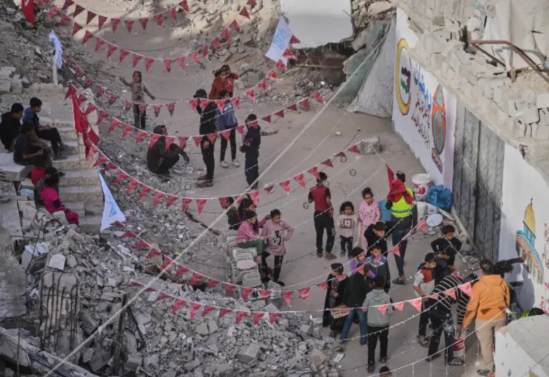 Imagen que muestra los graves daños en la infraestructura y edificios de la franja de Gaza tras más de dos años de guerra.