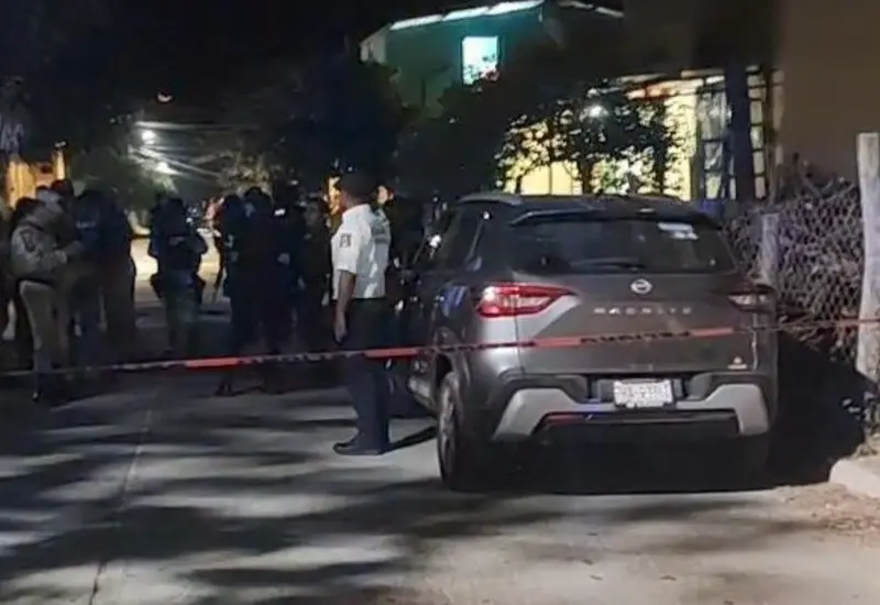 Escena del crimen donde tres hermanos fueron ejecutados en Asunción Ixtaltepec, como parte de la ola de violencia en el Istmo.