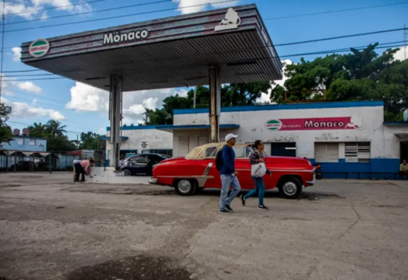 España prepara el envío de ayuda humanitaria a Cuba como respuesta al endurecimiento del embargo impuesto por Estados Unidos.