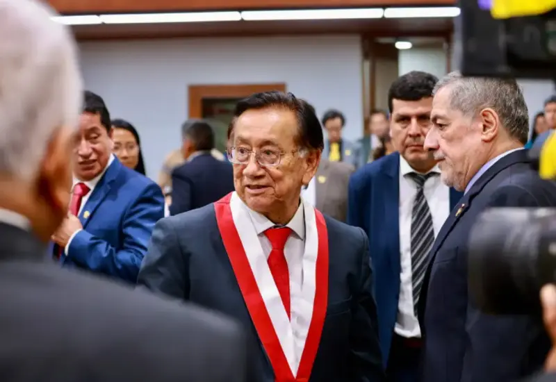 José María Balcázar Zelada, quien asumirá como presidente interino de Perú tras superar en la votación a María del Carmen Alva.