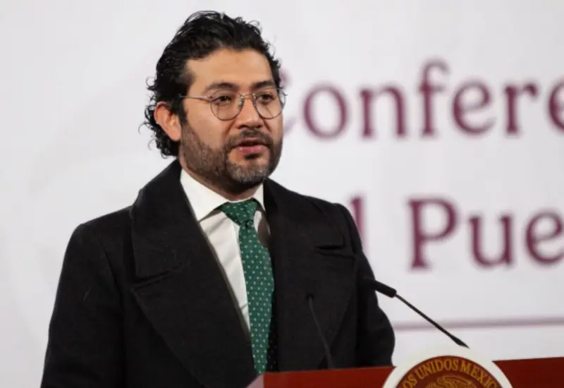 Marath Bolaños, titular de la Secretaría del Trabajo y Previsión Social, en un retrato oficial relacionado a su defensa de la jornada laboral de 40 horas.