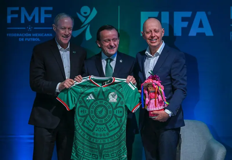 Mikel Arriola, comisionado de la Federación Mexicana de Futbol, en una fotografía de archivo relacionada con la organización del Mundial en México.